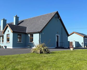 Tinnies Guest House V23HY11 - 2 minutes to Portmagee - Valentia Island - Edificio