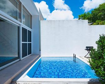 Adan Resort Secret Villas - Motobu - Pool
