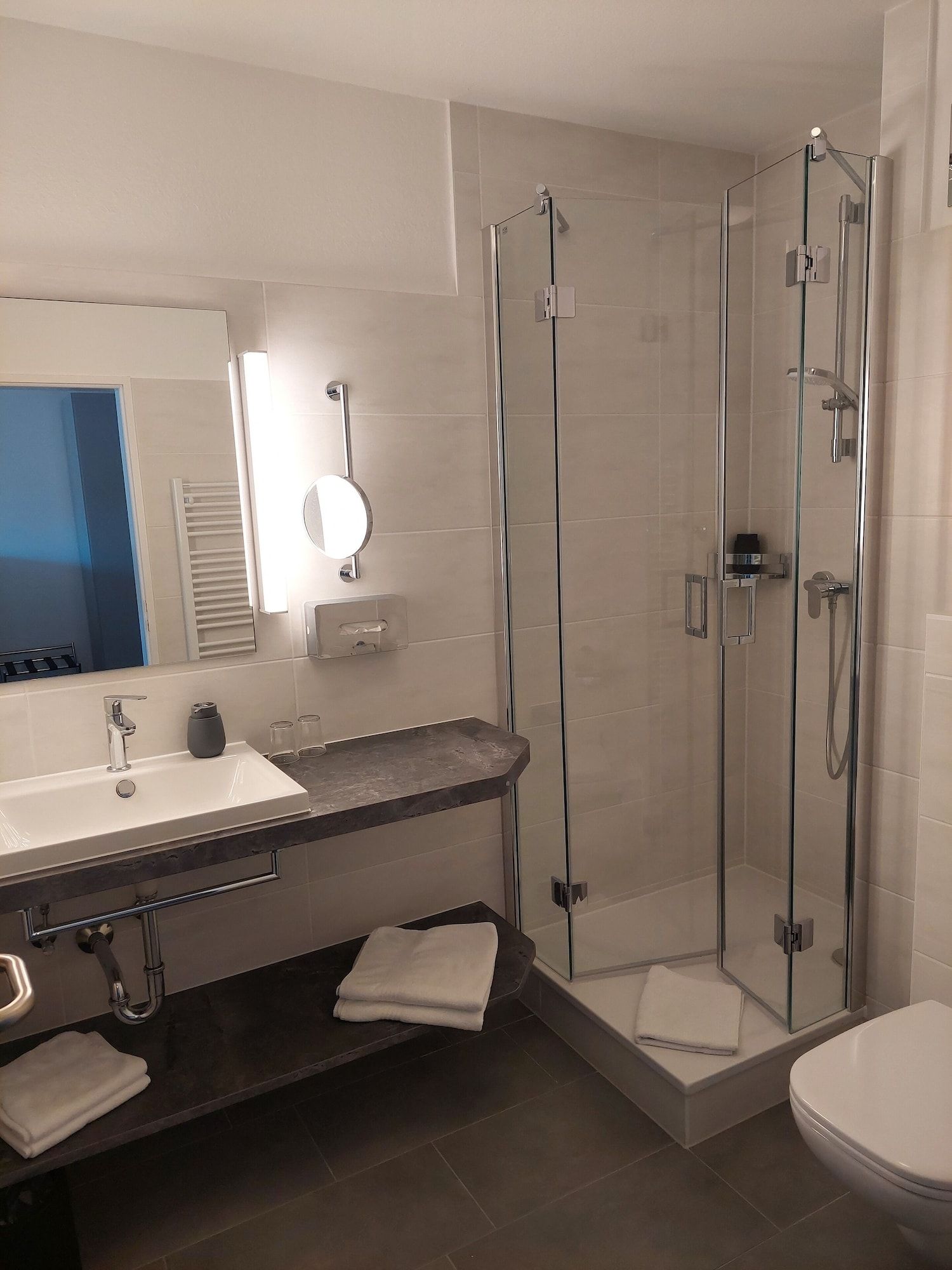 Hotel Stadt Gernsbach - Gernsbach - Bathroom