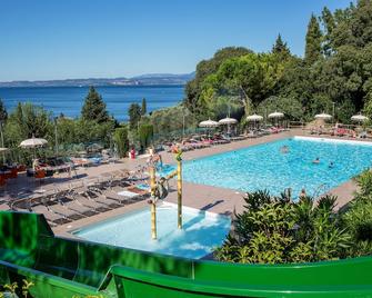 La Rocca Camping Village - Bardolino - Uima-allas