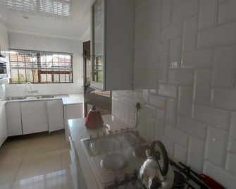 Relaxing Holiday Home - Phuthaditjhaba - Cocina