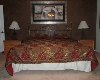 Best Weekend Getaway in Moovalya Keys! - Parker - Bedroom