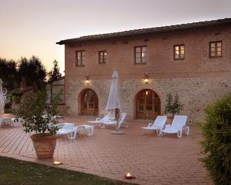 Agriturismo Podere Casato - Castelnuovo Berardenga - Patio