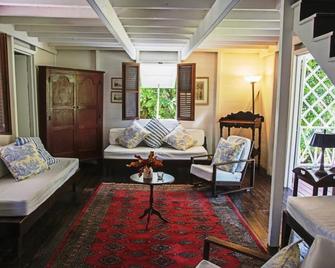 The Hermitage - צ'רלסטאון (סנט קיטס אנד נביס) - סלון