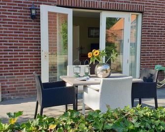 Very spacious and cosy holiday home - Venlo - Innenhof