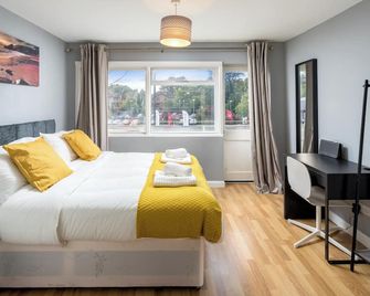 Sublime Stays - Crawley Centre near Gatwick Airport - Crawley - Slaapkamer