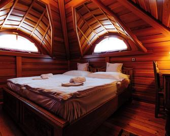 كولاكس كساردا آند بانزيو - إجر - غرفة نوم