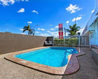 Nambour Lodge Motel - Nambour - Pool