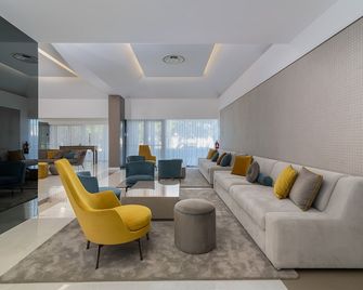 Jupiter Albufeira Hotel Family & Fun - Albufeira - Lounge