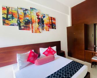 Aloft Grand Hotel - Ella