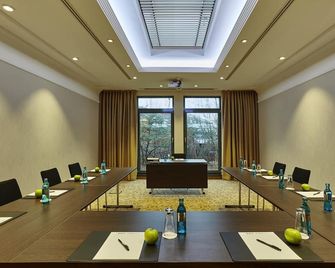 H4 Hotel Hannover Messe - Laatzen - Meetingraum