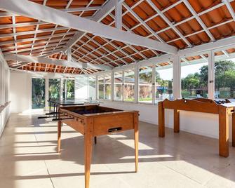 BZ49 Casa ampla em Condomínio Clube 350m da praia - Búzios
