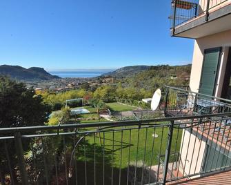 Apartmen Montegolo Four With Pool And Lake View - Costermano - Balcón