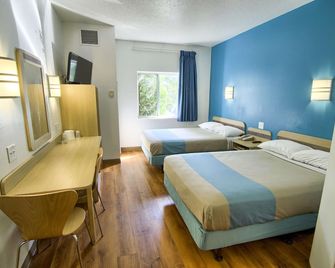 Motel 6 Portsmouth Nh - Portsmouth - Schlafzimmer