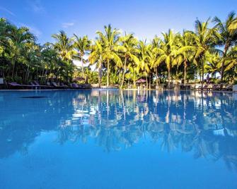 Hotel Exsel Floralys - L'Étang-Salé - Piscine