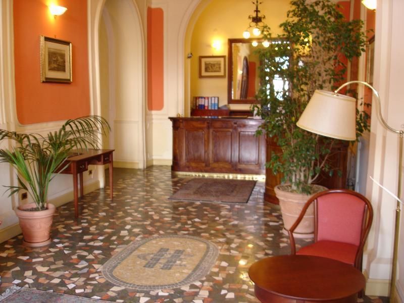 Hotel Excelsior - Cosenza - Recepción