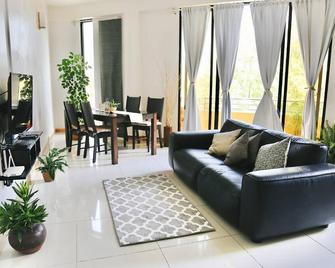 Bodu Ashi Maldives - Central 3 Bedroom Apartment - Male