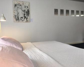 B&B De Kunstpraktijk - ולדהובן - חדר שינה