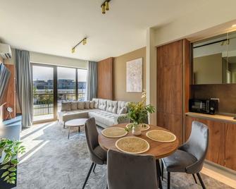 Belgrade Waterfront Residences - Beograd na vodi - Belgrad - Yemek odası