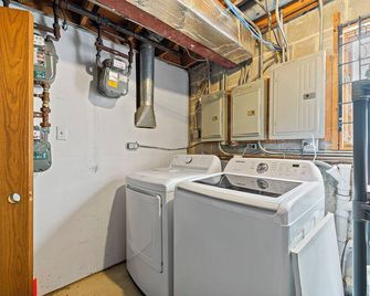 Fabulous 3 Bedroom in the Heart of North Center - Chicago - Lavandería