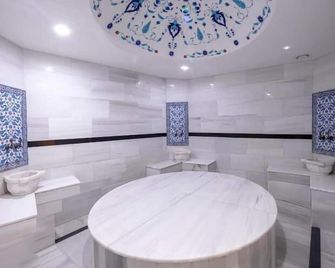 Sapphire Marine - Baku - Spa