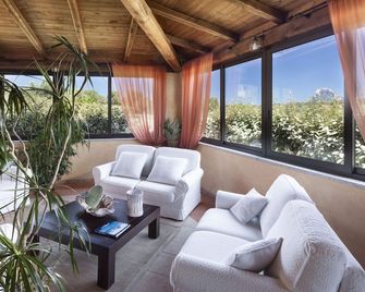Relais Fenicottero Rosa - Porto San Paolo