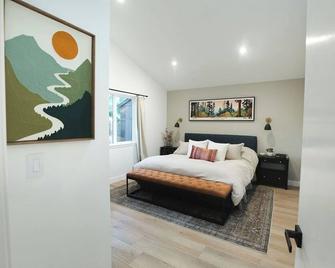 Tranquil Mountain Retreat in Santa Cruz - Santa Cruz - Bedroom