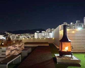 빌드원 호스텔 부산 서면 (Build1 hostel) - Busan - Balkon