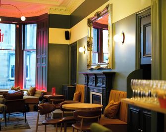 Revolver Edinburgh - Edinburgh