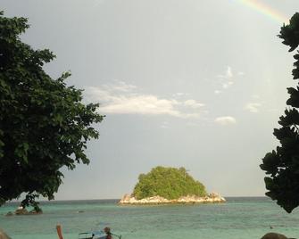 Kathalee Beach Resort & Spa - Ko Lipe - Playa