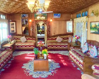 New Sea Palace Houseboats - Srinagar