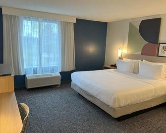 Spark by Hilton Walker Grand Rapids North - Walker - Ložnice