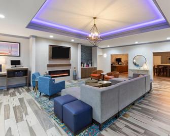 La Quinta Inn & Suites by Wyndham Oklahoma City - Moore - Moore - Lobby