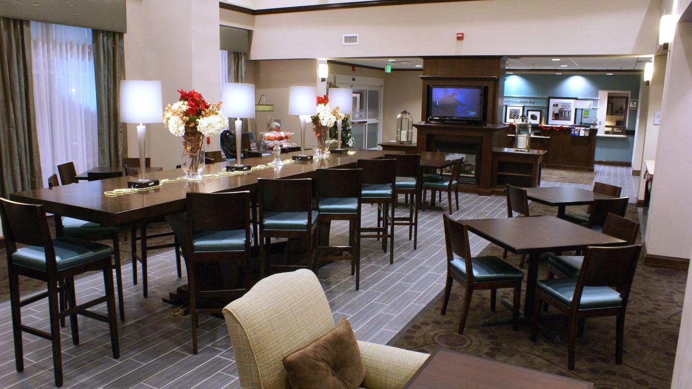 Hampton Inn and Suites Suisun City Waterfront