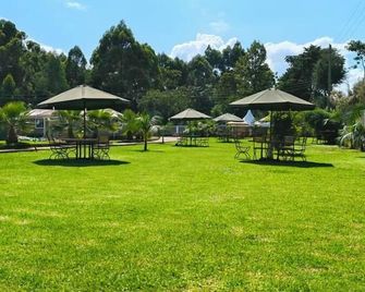 Keriwest hotel - Kericho - Patio