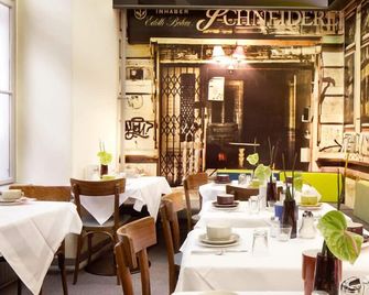 Saint Shermin Bed Breakfast & Champagne - וינה - מסעדה