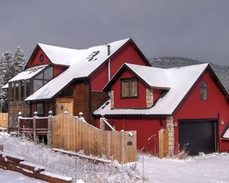 Huge Log Home on Private Land in the Rockies - Nederland - Edificio