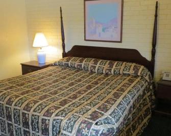 Cottonwood Inn - La Grange