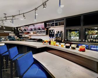 Courtyard by Marriott Republic Airport Long Island - Farmingdale - Bar