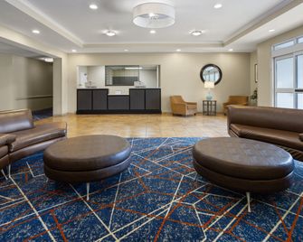 Candlewood Suites Norfolk Airport By IHG - Norfolk - Lobi