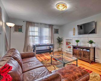 Lovely Stoughton Getaway Near Train Station! - Stoughton