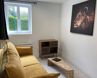 Joli studio au calme - Bruay-la-Buissière - Salon