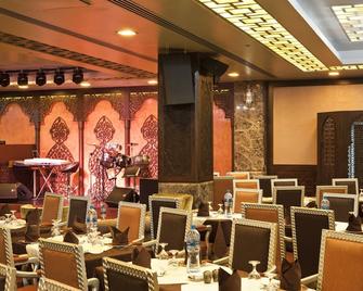 Elite Crystal Hotel - Manama - Servicio de la propiedad