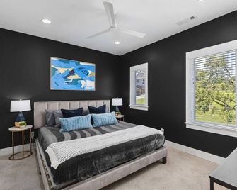 Patio FirePit Garage Walk to Belmont 12 South, Restaurants and More - Nashville - Habitación