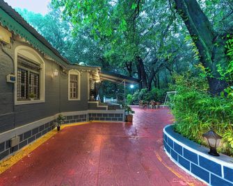 Shalimar in the Forest - Matheran