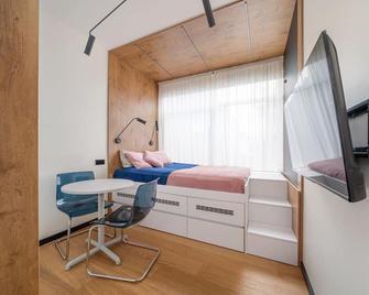 Seaside Escape in Dzintaru Studio 100m from Beach and Near Forest Park - Jūrmala - Bedroom