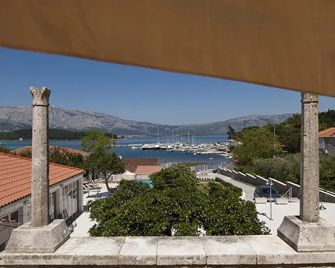 Hotel Borik - Lumbarda - Balcony