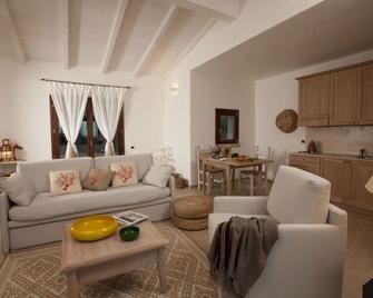 Punta Falcone Resort - Santa Teresa Gallura - Living room