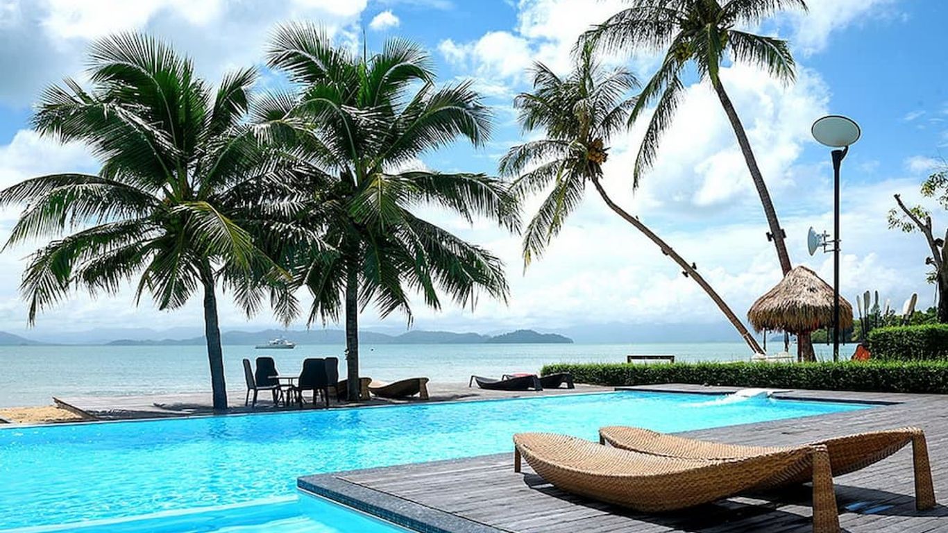 The Blue Sky Resort@ Koh Payam