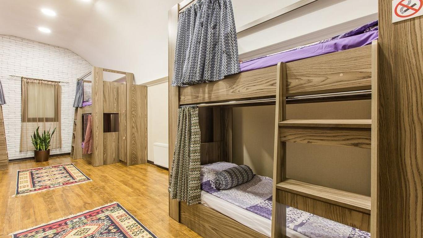 Salam Hostel Baku
